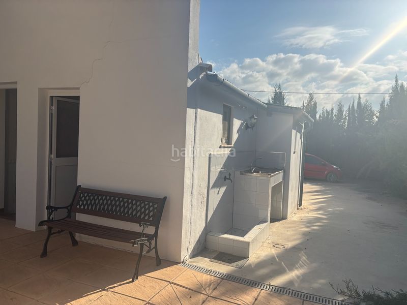 Foto d71ca7d7-a05a-4949-8a10-6b0c7c067405. Finca rústica parcela con casa y piscina en Cabra