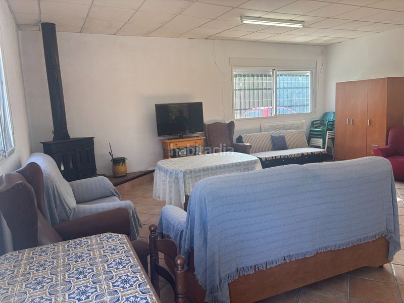 Foto efef082e-9545-45be-9058-3204a7961c79. Finca rústica parcela con casa y piscina en Cabra