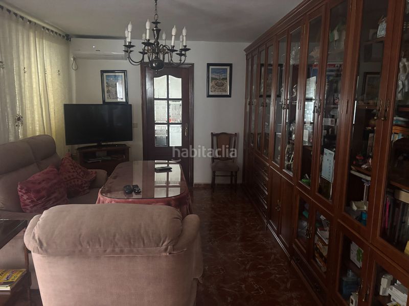 Foto 3fcef353-d1f4-4e5d-80c4-0cc826945488. Casa a Cabra