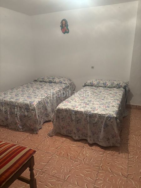 Foto 262d7422-e64b-422f-9aff-0e9b2d796722. Casa ocasión casa semicentro en Cabra