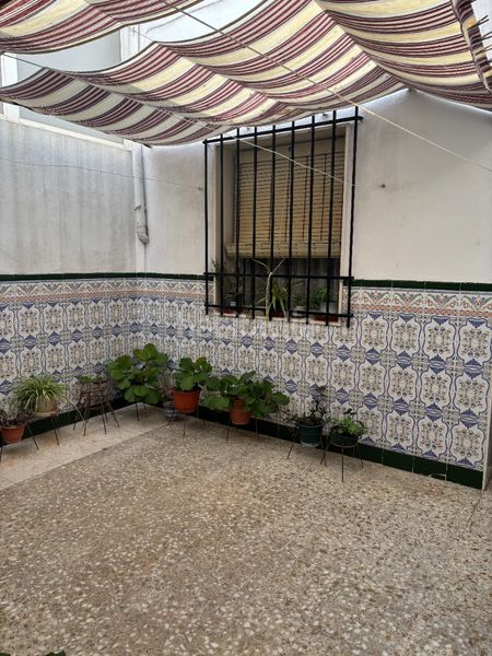 Foto 7b0d1035-b373-4f31-8c0c-21d2683f7a5e. Casa a Cabra