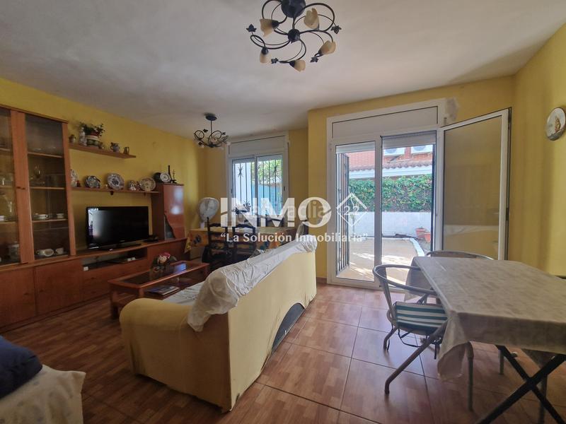 Foto 2981de71-e9fb-45ab-9689-945e113a4b8f. Casa adossada amb xemeneia aparcament a Cambrils platja Cambrils