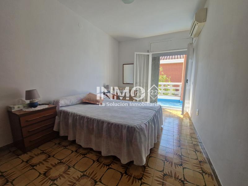 Foto e660baec-a442-495d-b7b1-609ac65de3f0. Casa adossada amb xemeneia aparcament a Cambrils platja Cambrils