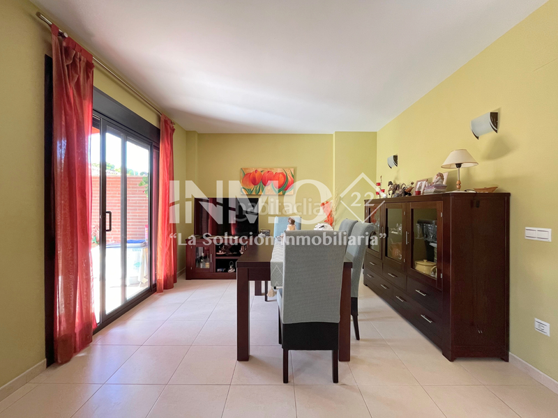 Foto 8bb7b015-33f1-4faa-b5de-07b50fa6ba3d. Casa  seminueva en la llosa, amueblada, con garaje y jardín privado y con piscina comunitaria en Cambrils