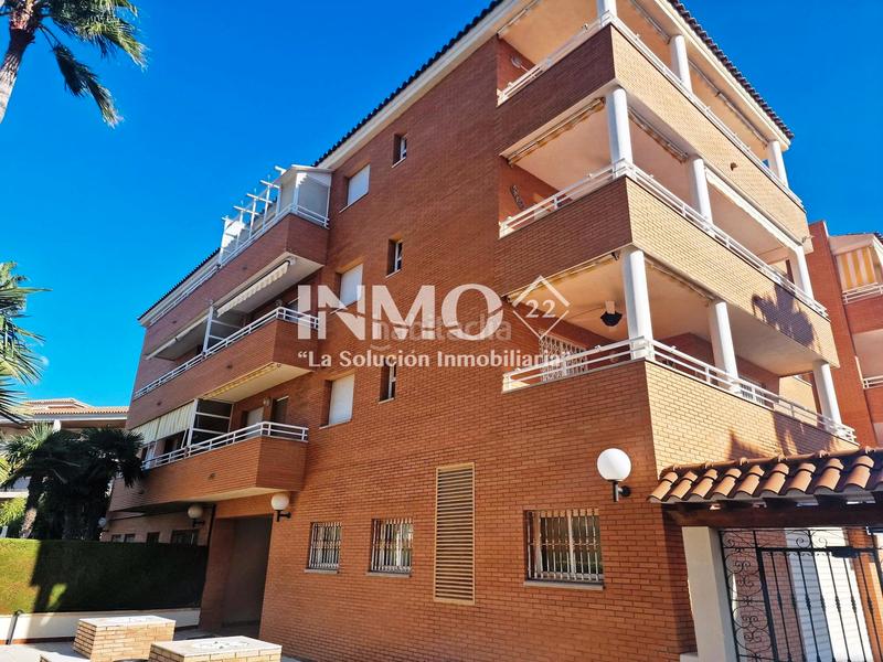 Foto 40e2dacb-6c0a-49ac-ad1c-9124f6db233c. Apartamento ¡tu nuevo hogar te espera junto al mar! tres habitaciones con vista a mar, piscina comunitaria y aparcamiento privado en Cambrils