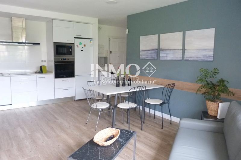 Foto 5660eb62-f7f3-417b-a177-70e2fd1497a8. Apartament amb piscina a Plaça Europa - Port Aventura Salou