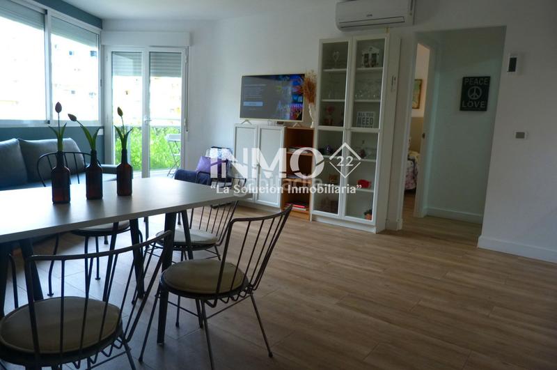 Foto 9a4f6437-fa64-43c3-b4f7-dbaf77c8a9e7. Apartament amb piscina a Plaça Europa - Port Aventura Salou