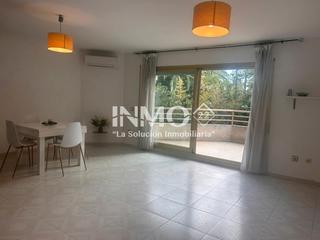 Apartment  Carrer josep llimona. Apartamento en vilafortuny con piscinas comunitarias, en un prim
