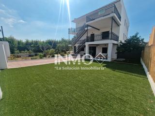 Pis  Carrer dels nards. Piso de 4 habitaciones con reforma completa en la llosa, jardín