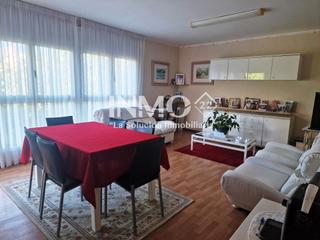 Pis  Avinguda vidal i barraquer. Amplio piso céntrico en la zona del eixample de cambrils con ter