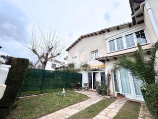 Towny house in Regueral - Prat d'en Forés