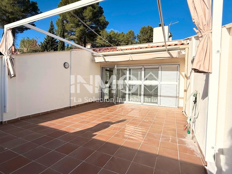 Foto c483c5dc-406d-48c1-bd98-9d1923b3a3f3. Miete haus mit kamin heizung parking pool in Riudecanyes