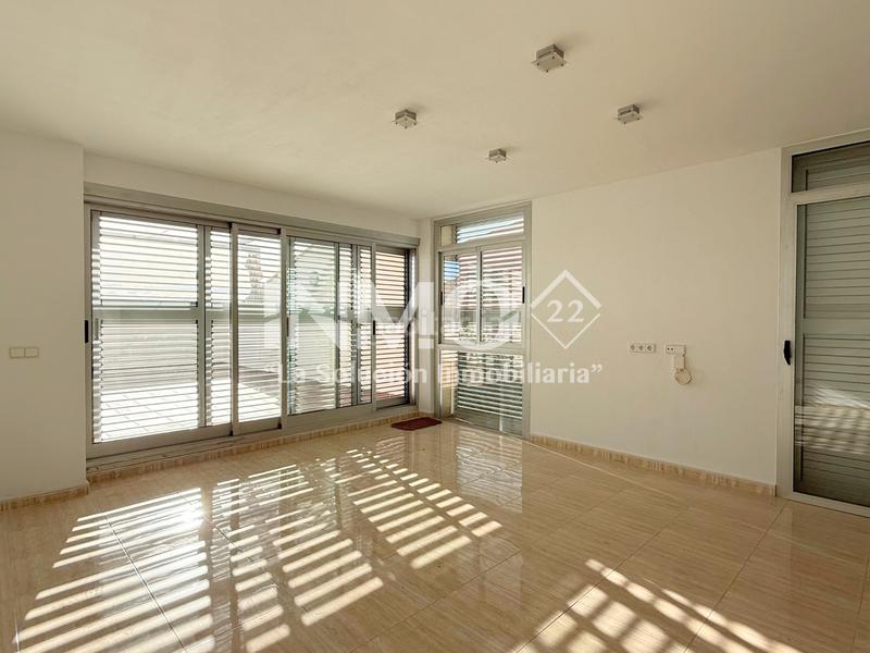 Foto f9635563-2dbf-4b84-8d7f-f1e897d59c51. Miete haus mit kamin heizung parking pool in Riudecanyes