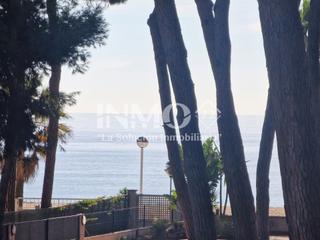 Appartement  Avinguda de la diputació. Apartamento en primera linea de mar en vilafortuny con parking c