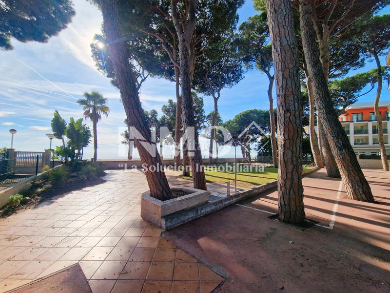 Foto 0349bddb-67da-47b7-a761-05805c627d74. Apartamento  en primera linea de mar en vilafortuny con parking comunitario y licencia turística en Cambrils