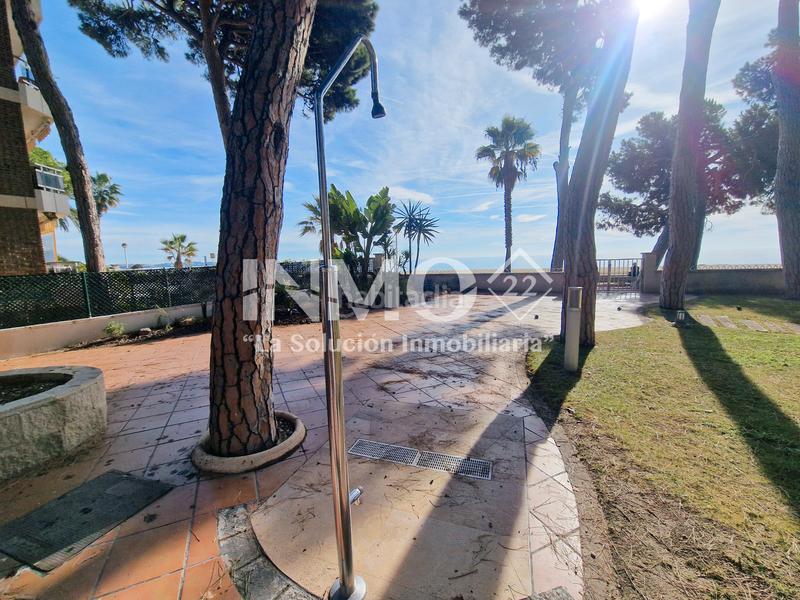 Foto 10e6e5ce-28db-455f-91e9-396762d6db4b. Apartamento  en primera linea de mar en vilafortuny con parking comunitario y licencia turística en Cambrils
