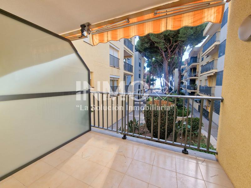 Foto 830c9a05-abf8-4310-b3c3-73a01d7cdf84. Apartamento  en primera linea de mar en vilafortuny con parking comunitario y licencia turística en Cambrils