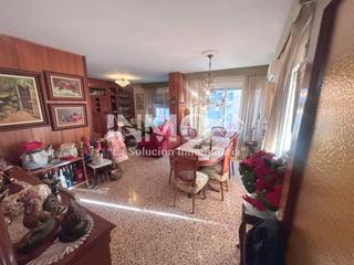 Piccolo appartamento  Rambla de jaume i 56. Apartamento de 5 habitaciones en la rambla de cambrils