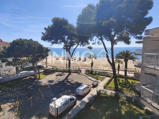 Apartament  Avinguda de la diputaci�. Apartamento primera linea del mar vilafortuny cambrils