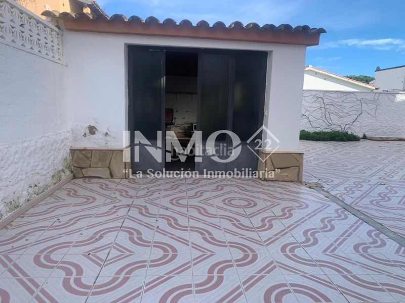 Foto 12215215-87df-4201-a43b-c50d59a571da. Casa amb xemeneia calefacció aparcament piscina a Cambrils