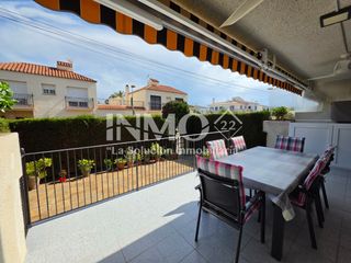 Apartament  Carrer josep maria de peric�s. Planta baja totalmente reformada con patio privado de unos 50m2,