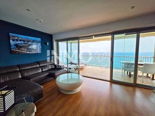 Apartament  Carrer de la falconera. Octava planta con ascensor en primera linia de mar, vistas espec