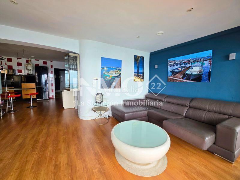 Foto 3215765e-eff5-4eaf-98b2-73fa9735d2e9. Apartament amb aparcament a pla de maset - cap de Salou Salou
