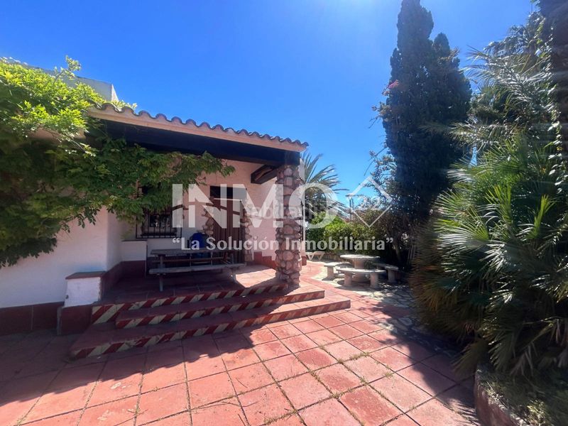 Foto 57540e81-2c24-4f0f-9ad5-99d07cd41c35. Casa adossada amb xemeneia calefacció a Platja de Mont-roig Mont-roig del Camp