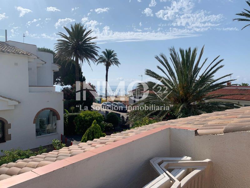 Foto 4e8386b2-a3a4-40da-8a8c-46e2fd42c969. Casa amb xemeneia aparcament a Platja de Mont-roig Mont-roig del Camp