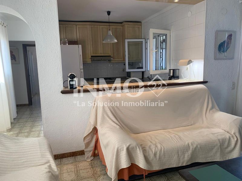 Foto 88b8d06d-9c7d-40fa-9cdf-99a8e2b0f9e1. Casa amb xemeneia aparcament a Platja de Mont-roig Mont-roig del Camp