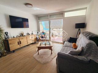 Apartament  Carrer germ� llu�s escofet. Apartamento de dos habitaciones en primera linea de mar cambrils