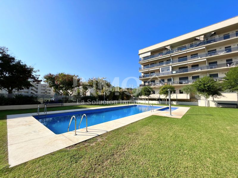 Foto 21ac2fe3-7c47-454b-af40-90b717df369e. Pis amb aparcament piscina a Cambrils platja Cambrils