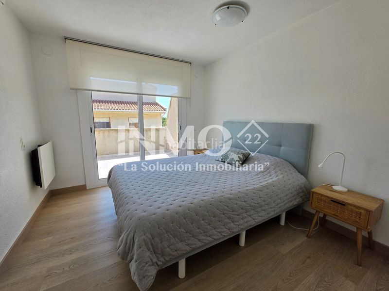 Foto 2631df54-a962-4b70-b83c-e22b2d86d241. Casa aparellada amb calefacció aparcament piscina a Cambrils