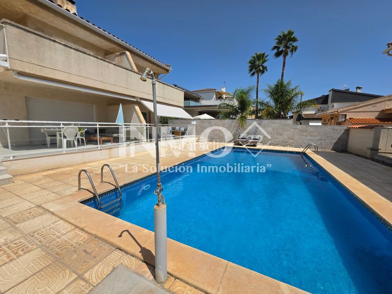 Foto 8b7274fa-bebf-4f8d-925e-81b82bf7f648. Casa aparellada amb calefacció aparcament piscina a Cambrils