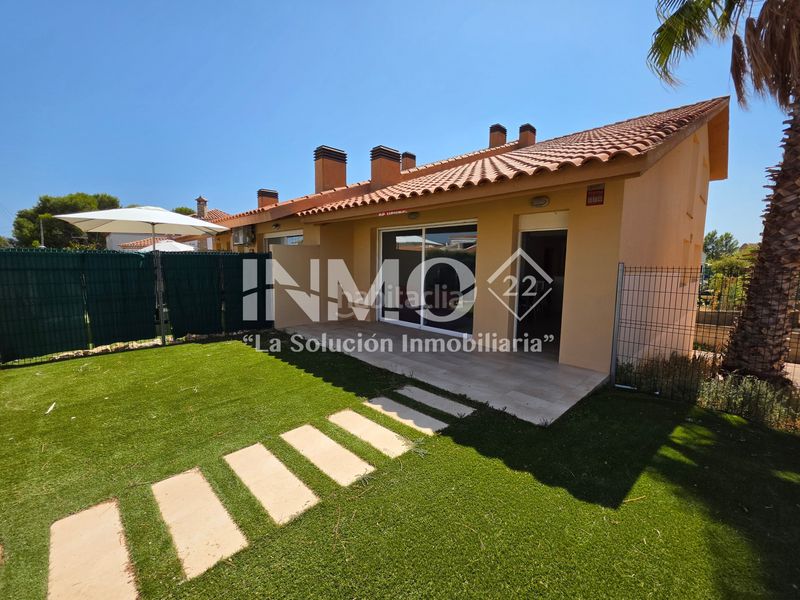 Foto 78c40148-ffc8-4d9a-81d8-87fa00657419. Casa bifamiliare con parcheggio in Platja de Mont-roig Mont-roig del Camp