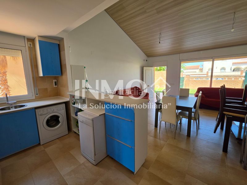 Foto a27025ba-def7-4692-a65a-9b8b9f5eb639. Casa bifamiliare con parcheggio in Platja de Mont-roig Mont-roig del Camp