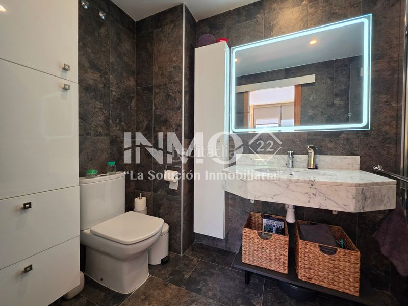Foto ad31b9cc-3249-4eea-9506-f6ca539089c6. Casa adossada amb calefacció aparcament piscina a Cambrils