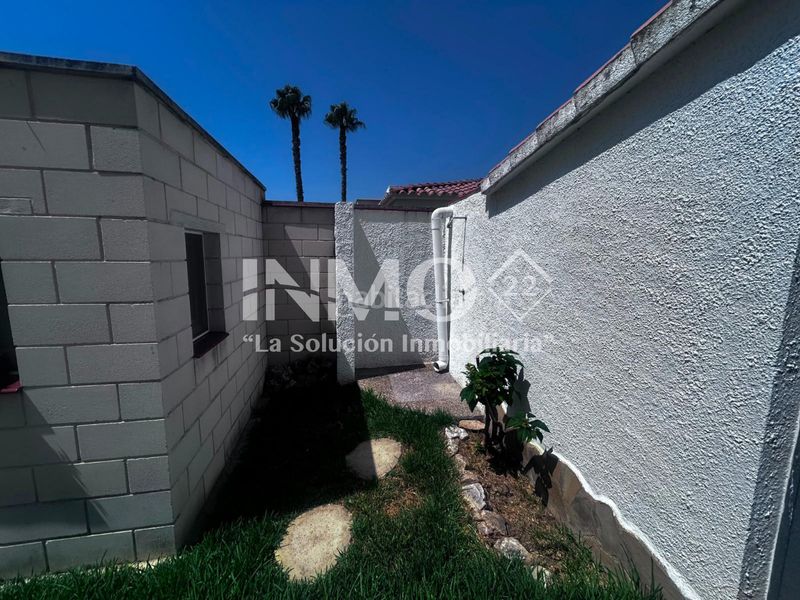 Foto 70e600e9-b1e9-4a91-92a0-9662cffe3b95. Casa adossada amb xemeneia aparcament a mar Cambrils Cambrils