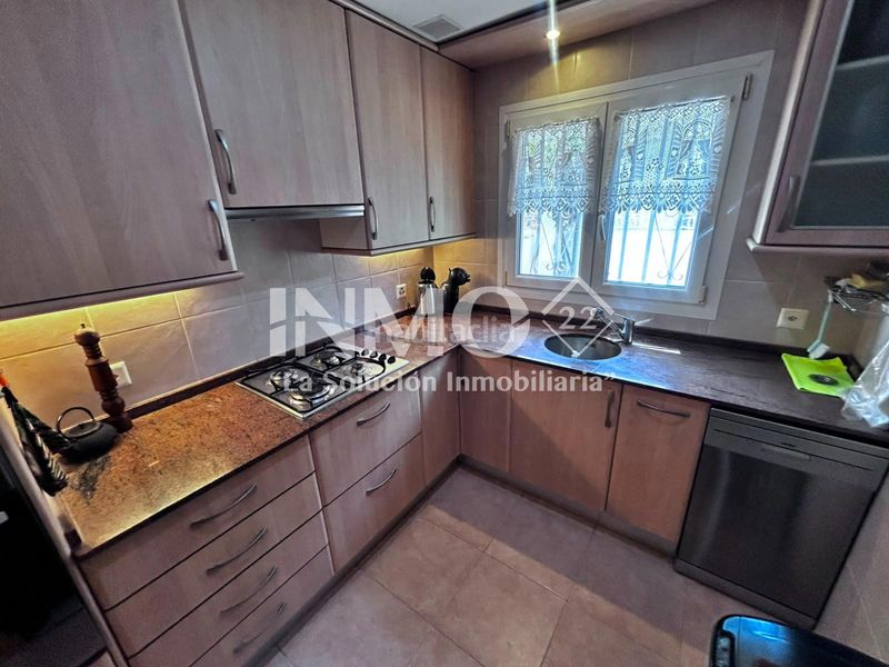 Foto a1e0ce12-be6b-4031-92d4-6fe0b179fb7e. Casa adossada amb xemeneia aparcament a mar Cambrils Cambrils