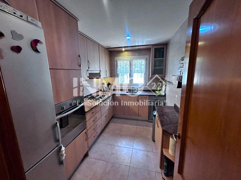 Foto ded64b39-95be-41b7-b24e-72102dd0d94e. Casa adossada amb xemeneia aparcament a mar Cambrils Cambrils