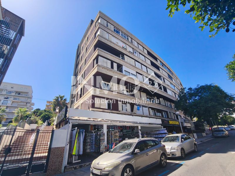 Foto 73e2b27e-ff53-4c00-a194-2194ca71ff08. Apartament amb aparcament piscina a Mar i Camp - Platja dels Capellans Salou