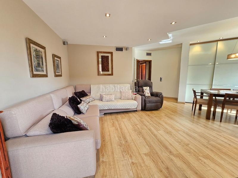 Foto b0b99cc2-cdbf-49f3-86f4-eb0d6da1b479. Appartamento con riscaldamento in La Florida Hospitalet de Llobregat (L´)