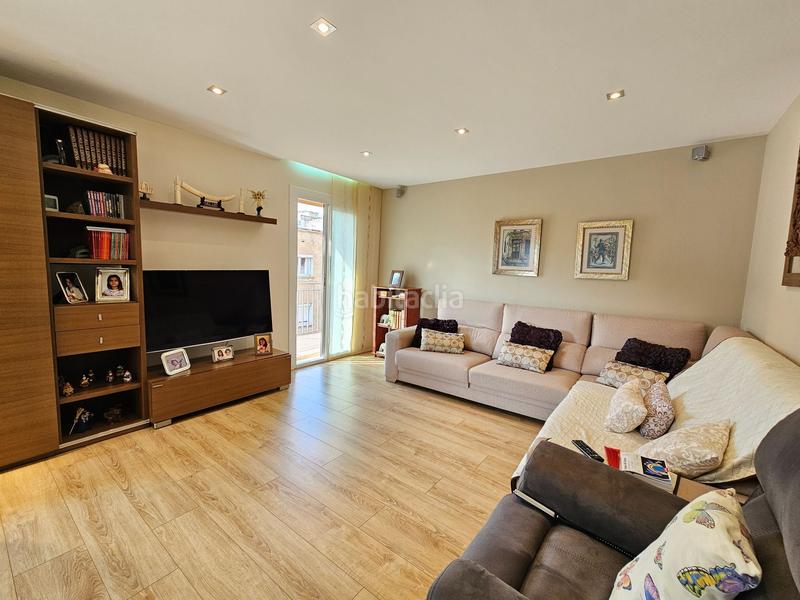 Foto 41ac5e36-27ac-4e0c-b49b-fd0685efaed5. Pis amb calefacció a La Florida Hospitalet de Llobregat (L´)