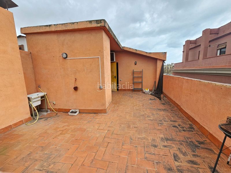 Foto 78c627b0-f006-483f-8572-8d388d2b102a. Lloguer àtic a Raval Barcelona