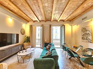 Rent Flat in L´Antiga Esquerra de l´Eixample. Alquiler temporal de alto nivel en el corazón de barcelona