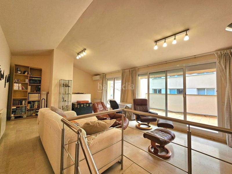 Foto dbe04fce-f41b-47d8-bdfa-228c858d38c3. Duplex avec chauffage dans Cementiri Vell Terrassa