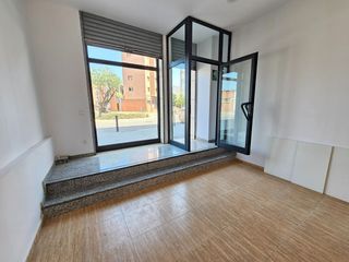 Miete Gesch�ftsraum  Mossen jacint verdaguer. Fant�stico local comercial en alquiler en la mejor zona de sant