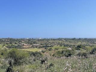 Terreny residencial a Cala Murada. Terreno con vistas hasta el mar y proyecto básico