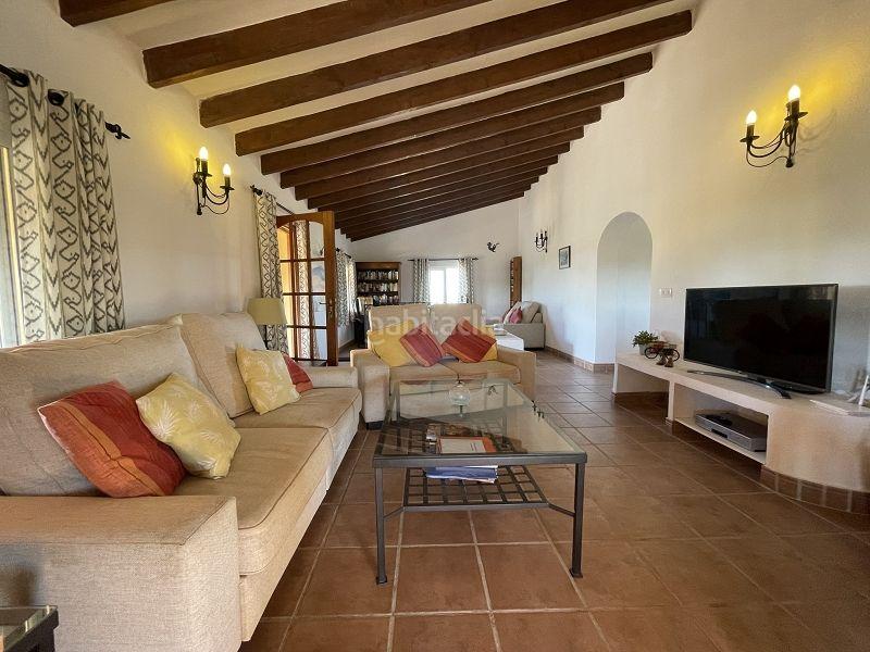 Foto 58f6bee9-e027-4236-854b-c8551f11bd15. Masia amb calefacció piscina a Llucmajor interior Llucmajor