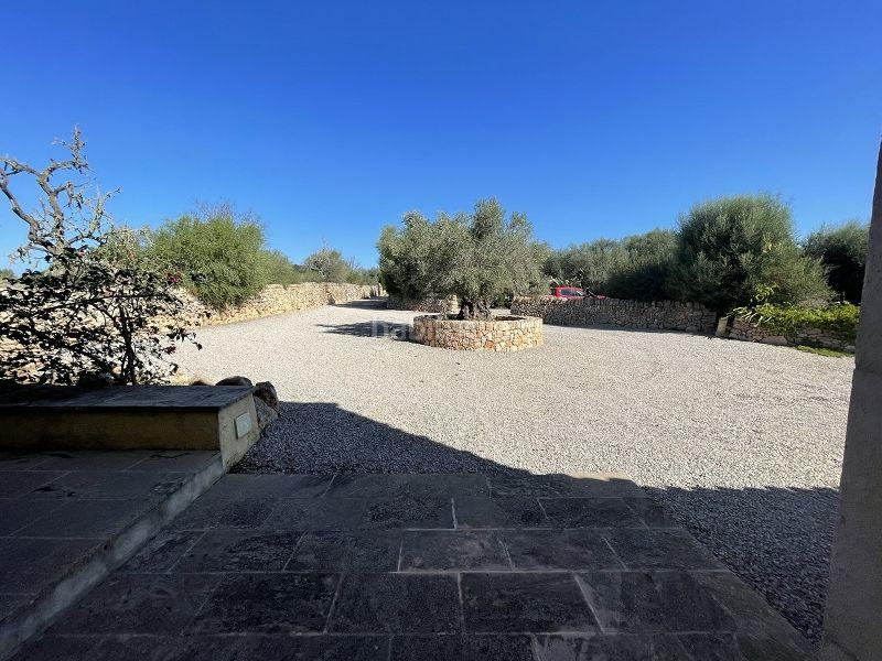 Foto bc6a4425-a881-49d2-8209-f082eff8d685. Masia amb calefacció piscina a Llucmajor interior Llucmajor